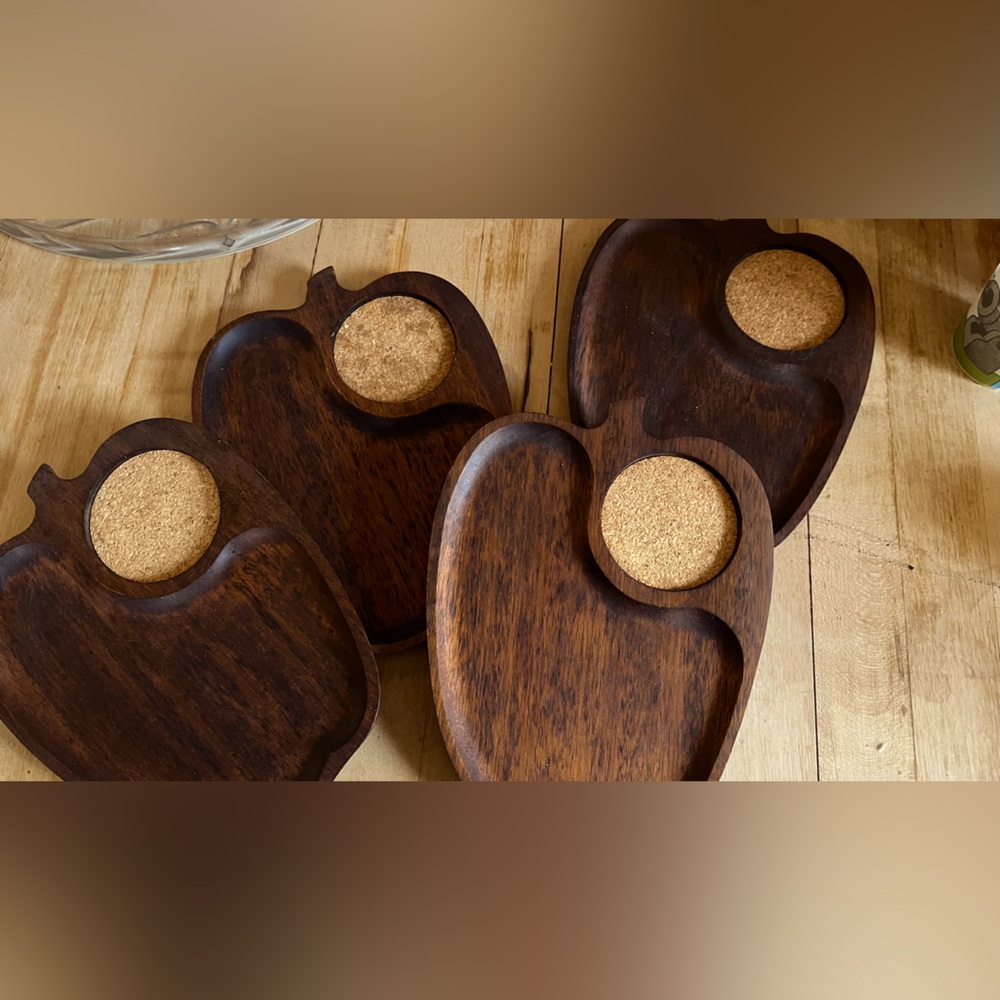Gail craft - wooden snack set.